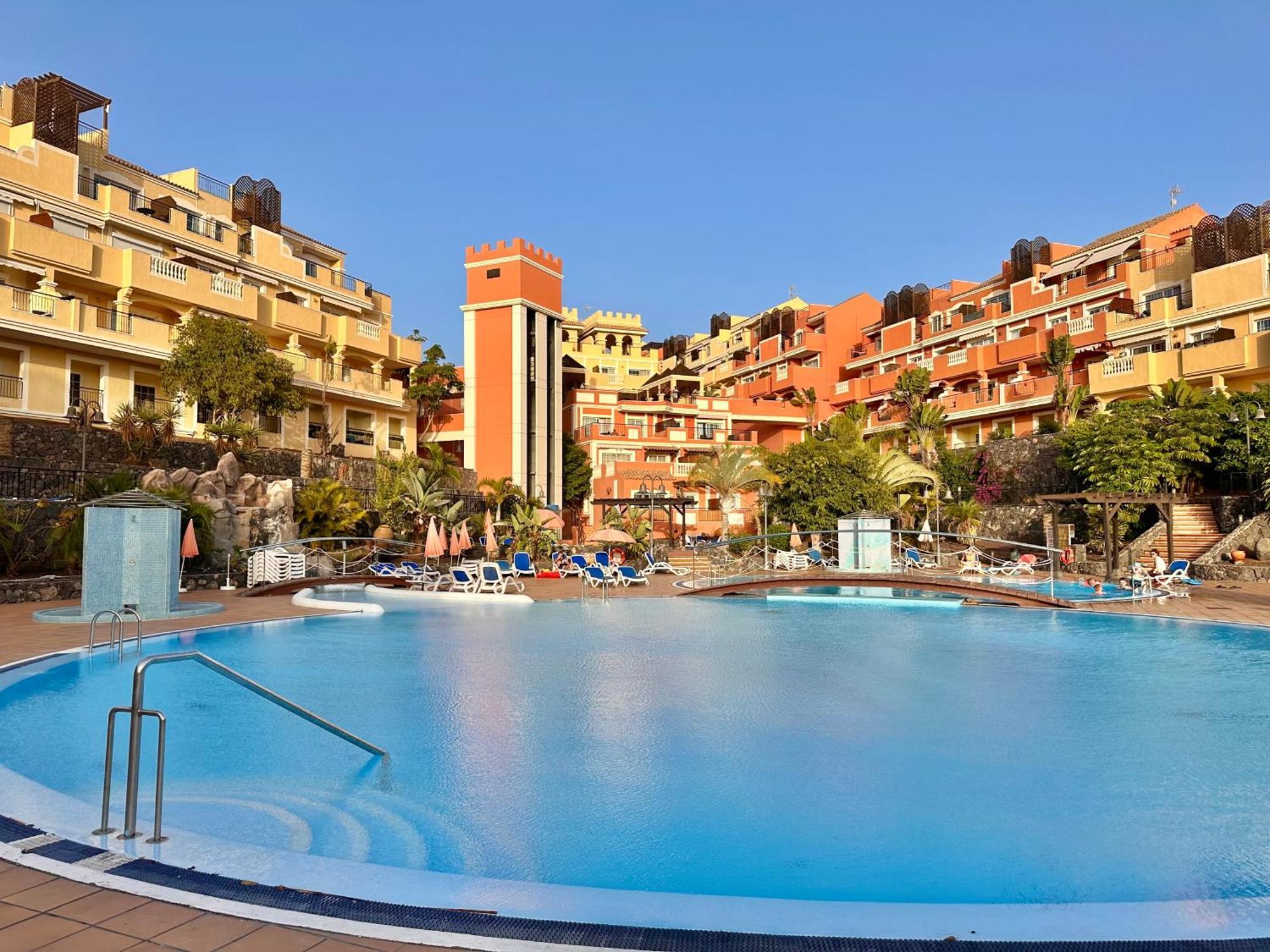 Sunset Apartment 2 & Heated Pool Los Cristianos  Exteriör bild