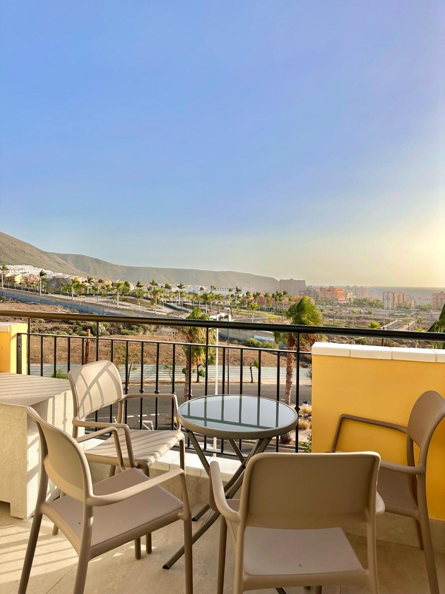 Sunset Apartment 2 & Heated Pool Los Cristianos  Exteriör bild
